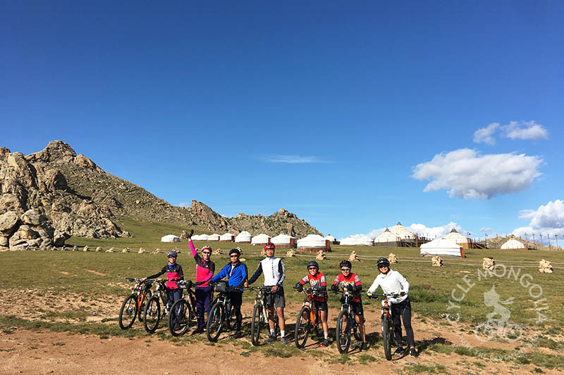 Travel Mongolia by bike